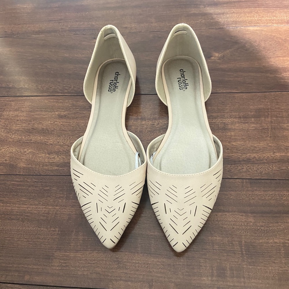 Charlotte Russe pointer flats